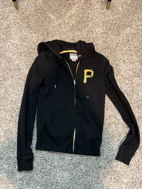 Victoria’s secret PINK pittsburgh pirates zip up hoodie